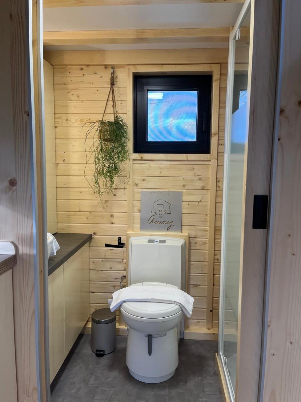 Lisi Grun Tiny House By Tiny Away Villa ซัทท์เลดท์ ภายนอก รูปภาพ
